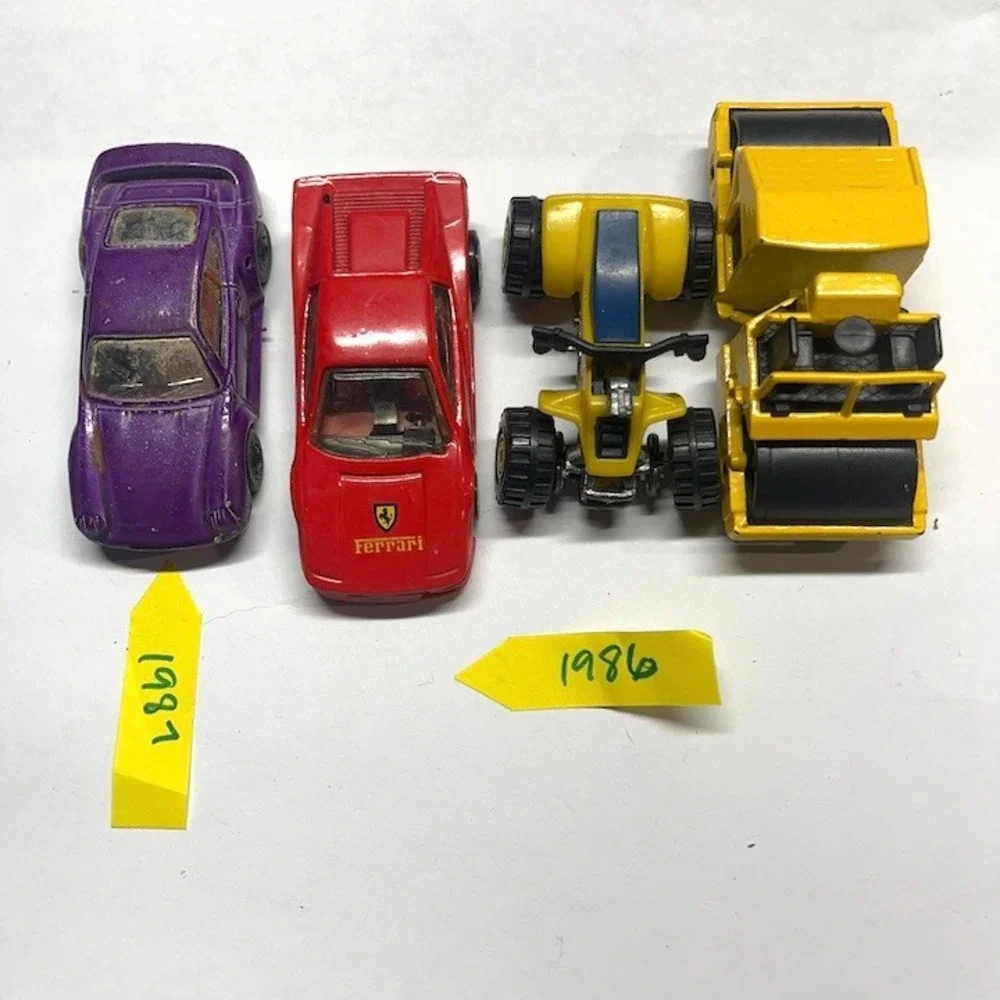 HOT WHEELS 20 Car Lot From 1969 Through 1990 2 Redlines‎ Novelty Racers More
